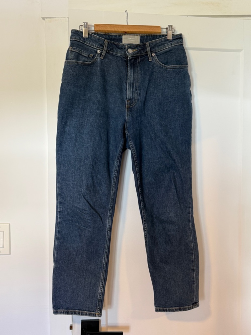 Everlane Curvy Cheeky Straight-Leg Jeans - Dark Wash